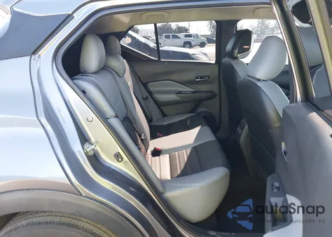 2021 Nissan Kicks Sr Xtronic Cvt z USA, uszkodzony, nr VIN 3N1CP5DV0ML511392